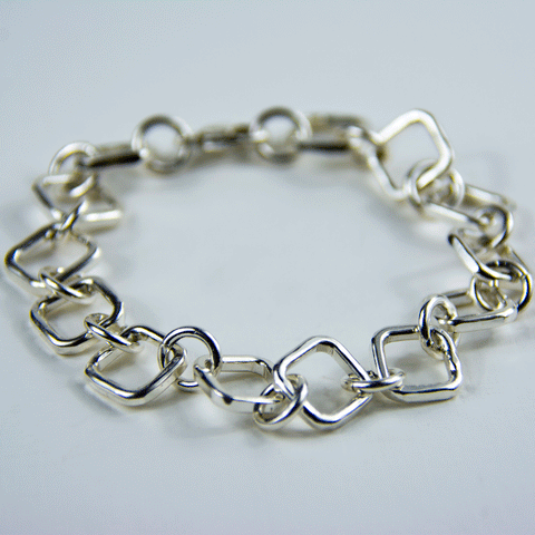 Square link bracelet