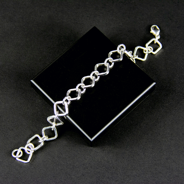 Square link bracelet